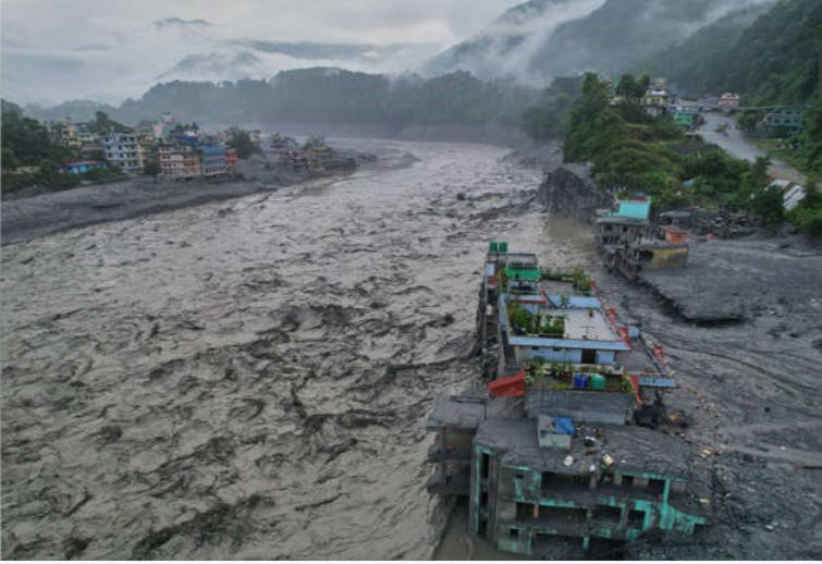 Rescue efforts intensify after Nepal-Tibet flooding as deaths climb past 900