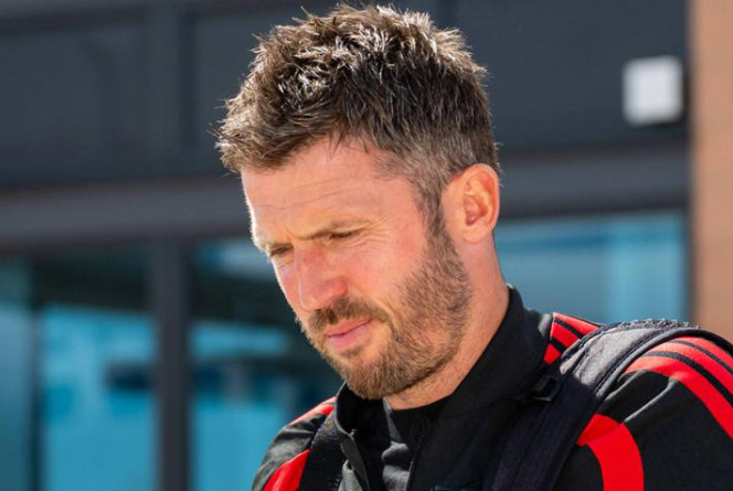 Man Utd transfer ‘complicated’ as £170m deals give Michael Carrick a problem